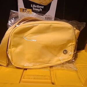 Lululemon Everywhere Belt Bag Yellow